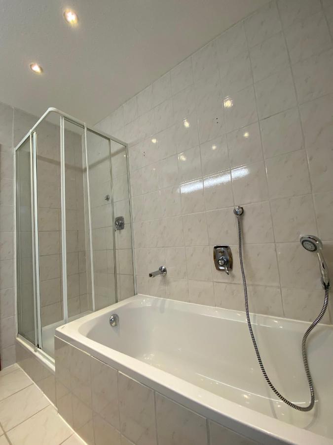 Ferienwohnung Hersbruck Wlan Free Parking Modern Zentral Und Natur Exterior foto